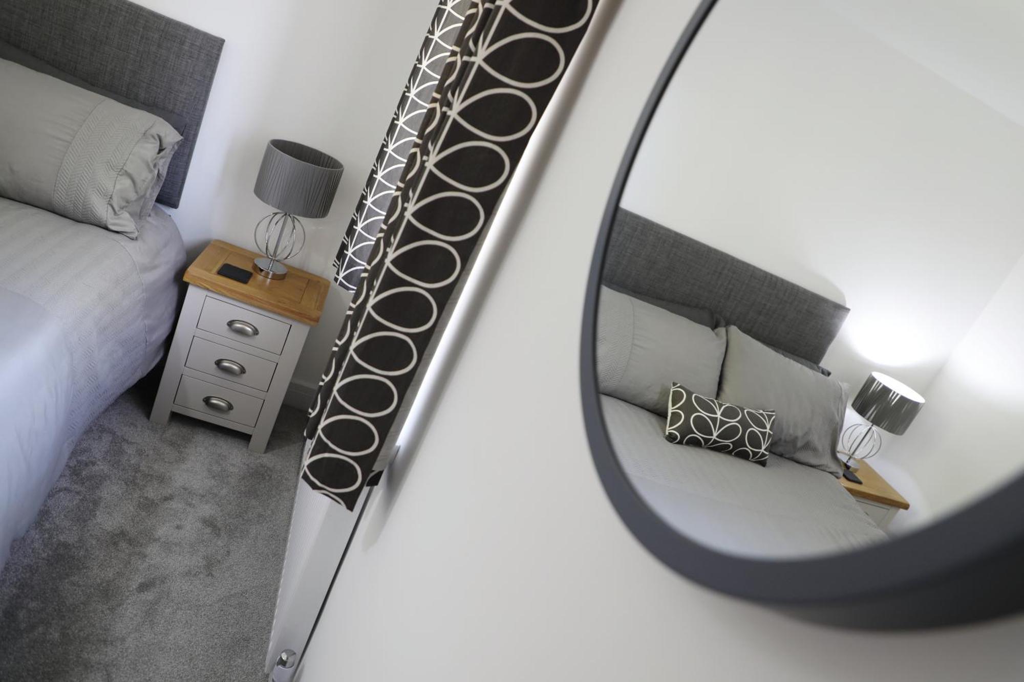 Modern, Two Double Bedroom House With Free Parking Chepstow Εξωτερικό φωτογραφία