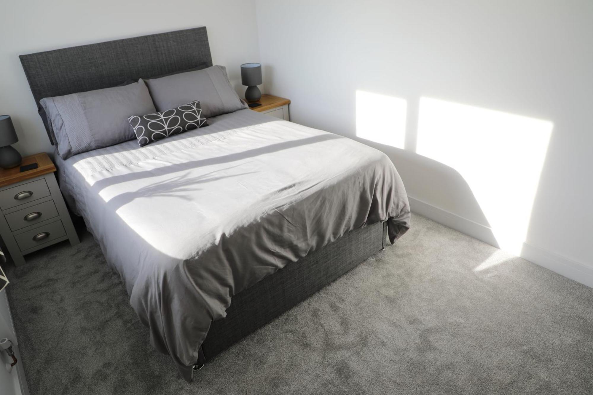 Modern, Two Double Bedroom House With Free Parking Chepstow Εξωτερικό φωτογραφία