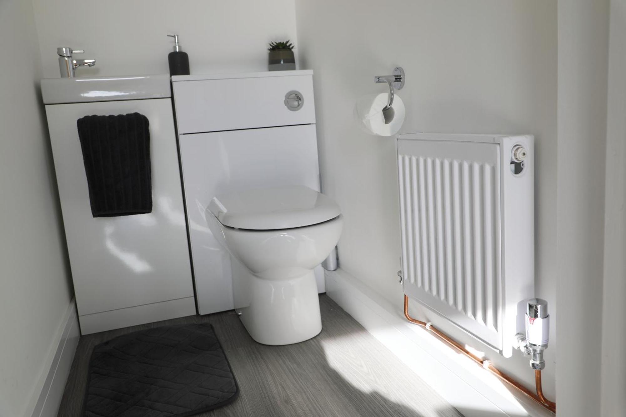 Modern, Two Double Bedroom House With Free Parking Chepstow Εξωτερικό φωτογραφία